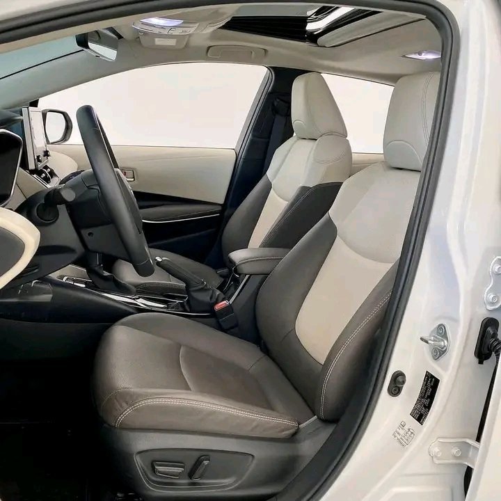 TOYOTA COROLLA ALTIS HYBRID