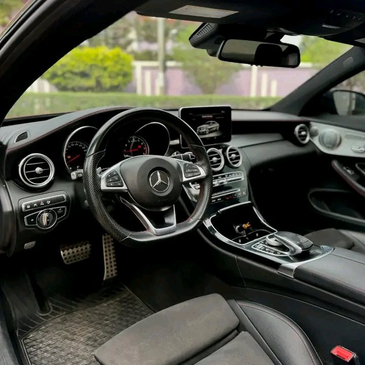 1000019881.jpg Mercedes Benz C43