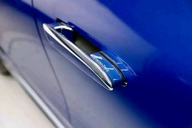 Mercedes-Benz EQE 43