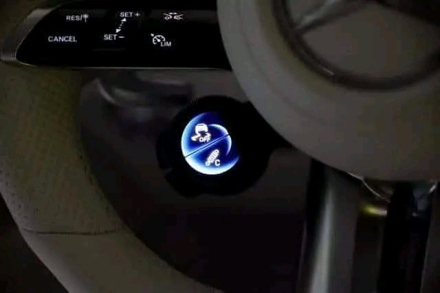 Mercedes-Benz EQE 43