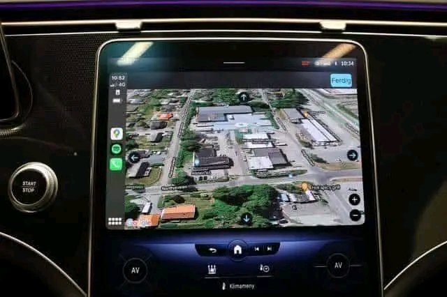 Mercedes-Benz EQE 43