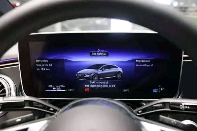 Mercedes-Benz EQE 43