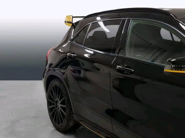 1000020284.jpg Mercedes-Benz GLA