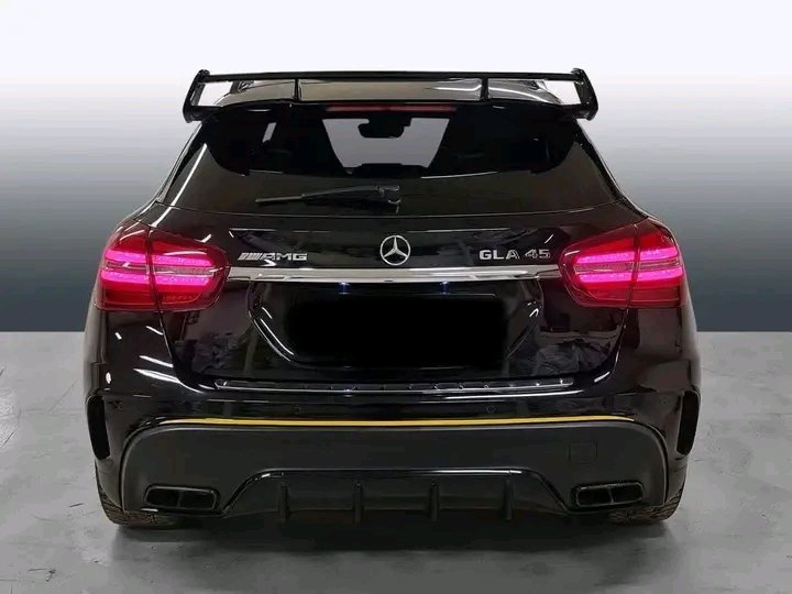 1000020299.jpg Mercedes-Benz GLA