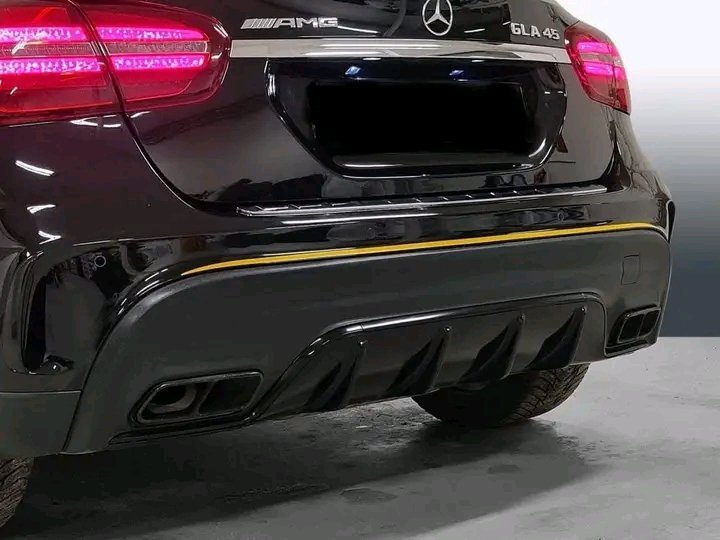 1000020303.jpg Mercedes-Benz GLA