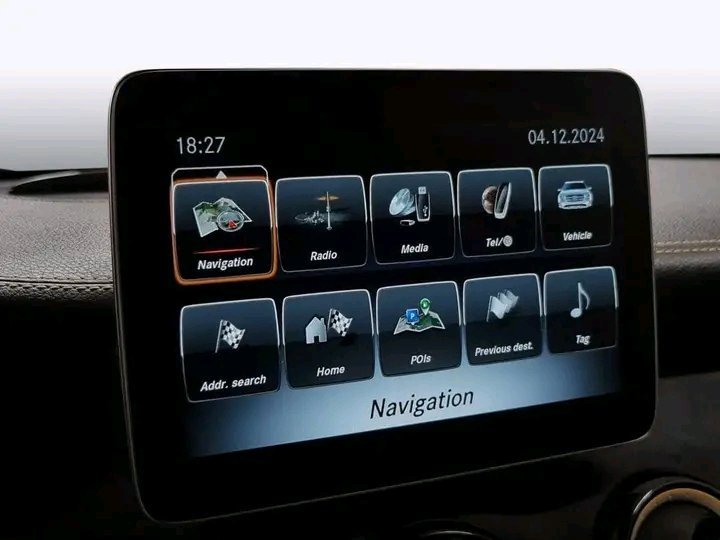 1000020320.jpg Mercedes-Benz GLA