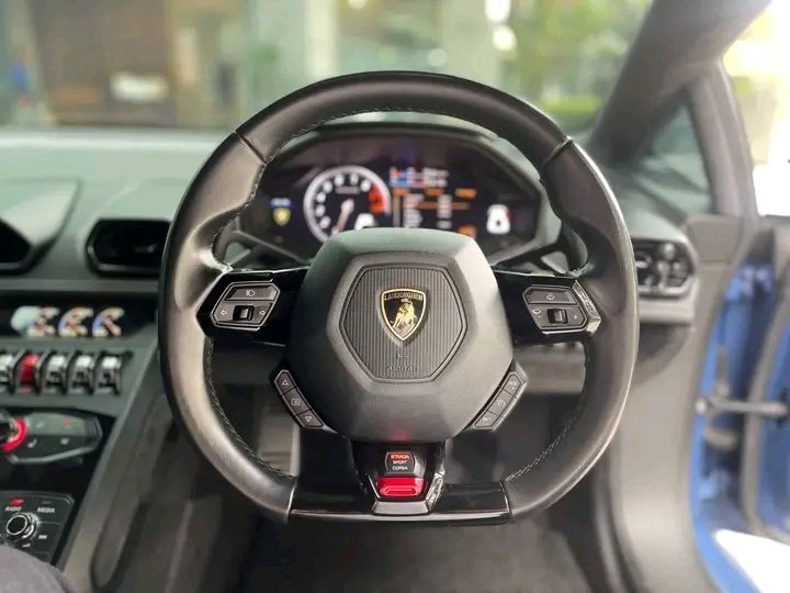 1000020418.jpg Lamborghini Huracan