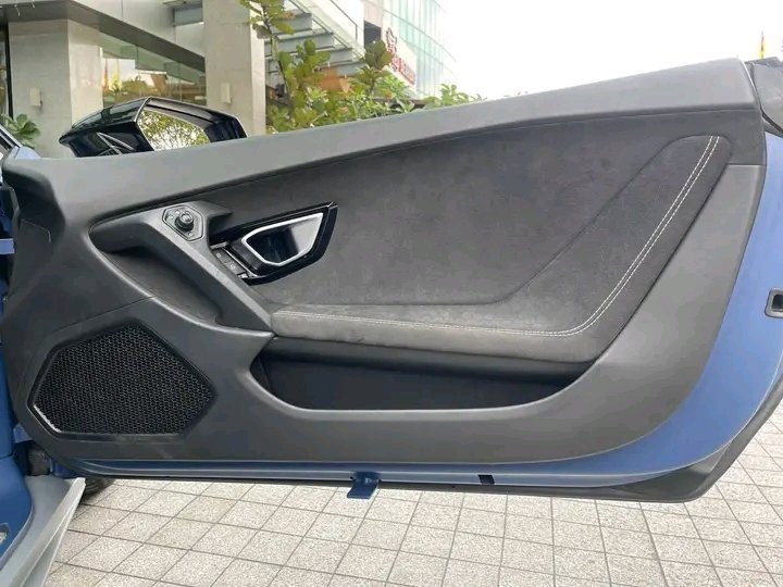 1000020423.jpg Lamborghini Huracan