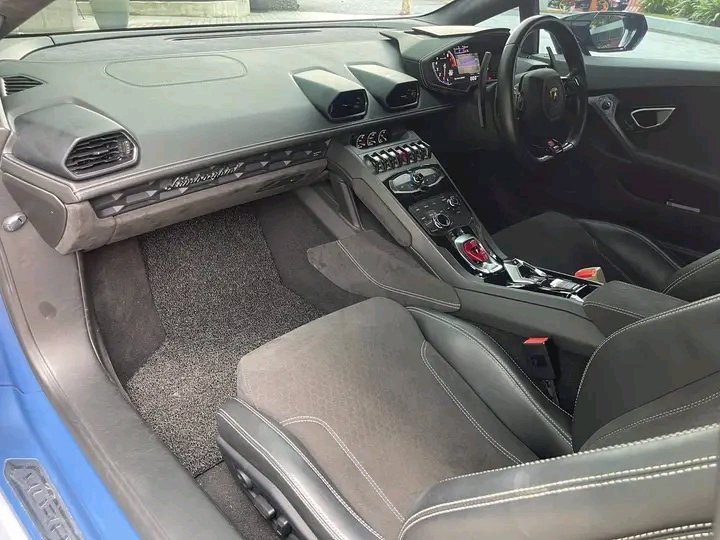 1000020425.jpg Lamborghini Huracan