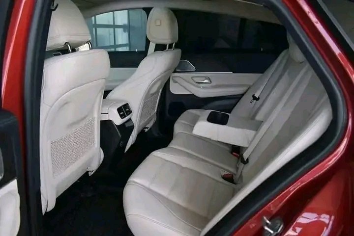 1000020617.jpg Mercedes-Benz GLE Coupé