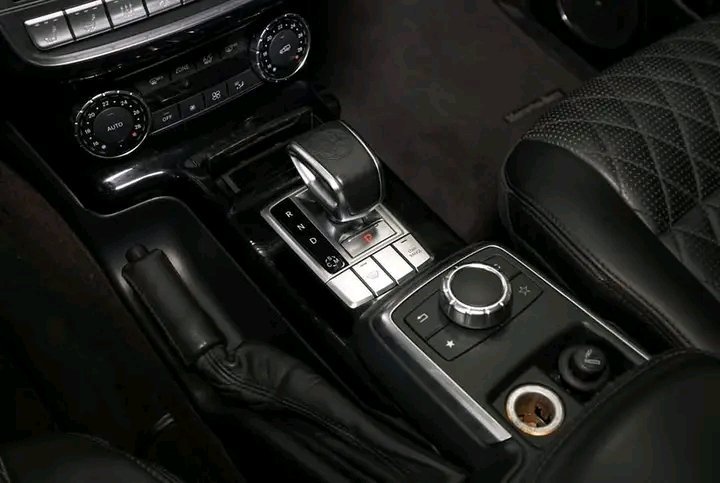 1000020682.jpg Mercedes-Benz G63