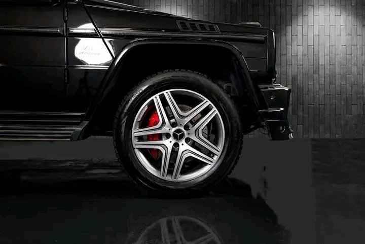 1000020686.jpg Mercedes-Benz G63