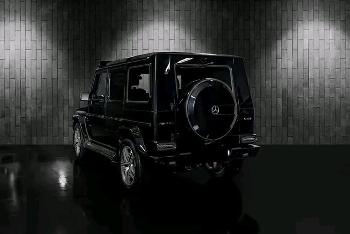 1000020689.jpg Mercedes-Benz G63