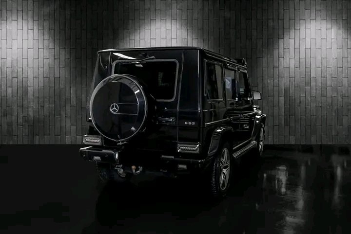 1000020691.jpg Mercedes-Benz G63