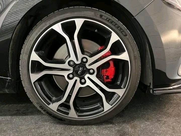 1000020921.jpg Renault Clio