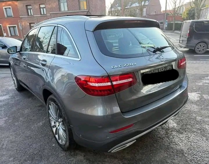 1000021115.jpg Mercedes-Benz GLC