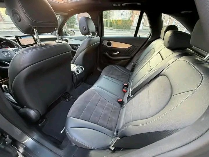 1000021120.jpg Mercedes-Benz GLC