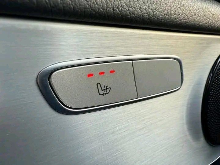 1000021126.jpg Mercedes-Benz GLC