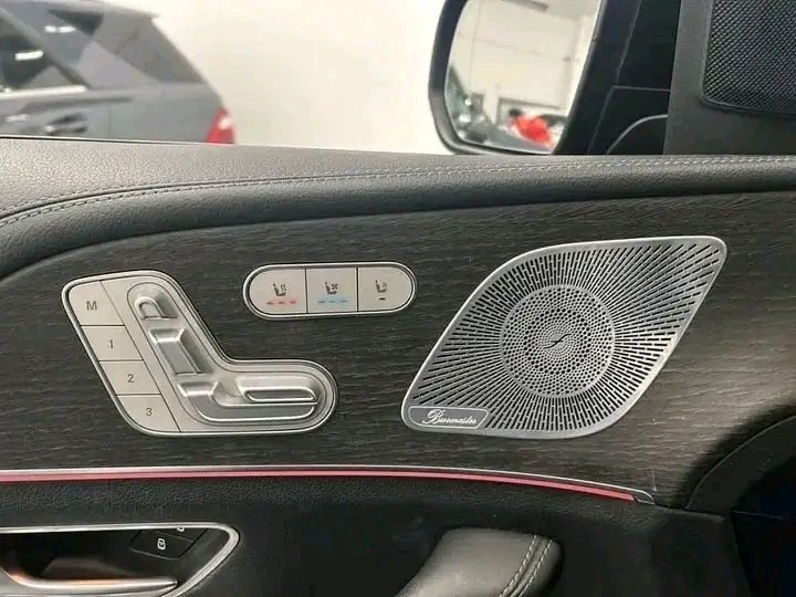 1000021180.jpg MERCEDES GLE 350DE HYBRID