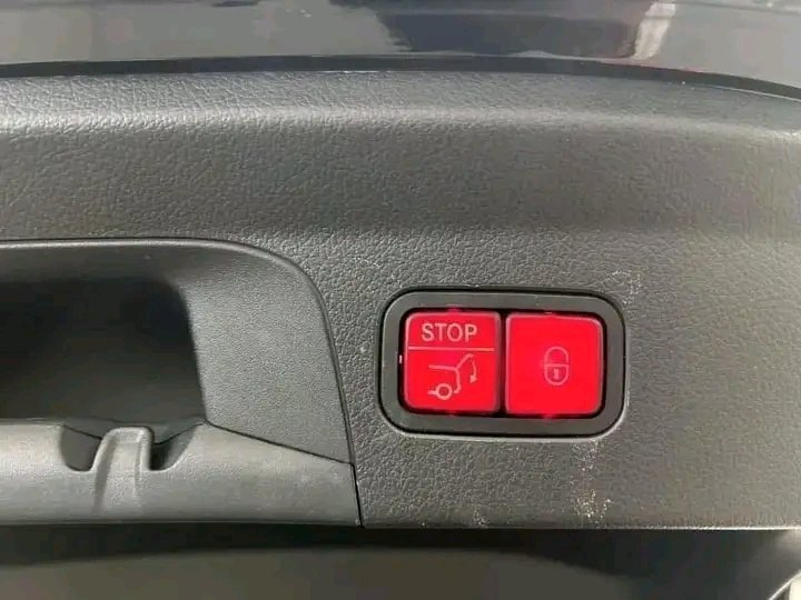 1000021182.jpg MERCEDES GLE 350DE HYBRID