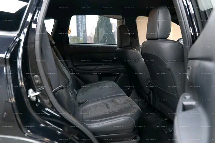 1000021397.jpg Mitsubishi Outlander