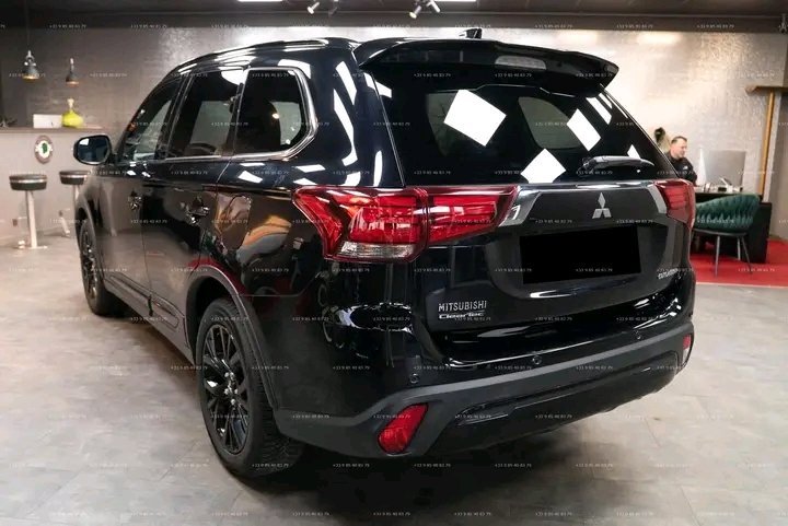 1000021398.jpg Mitsubishi Outlander