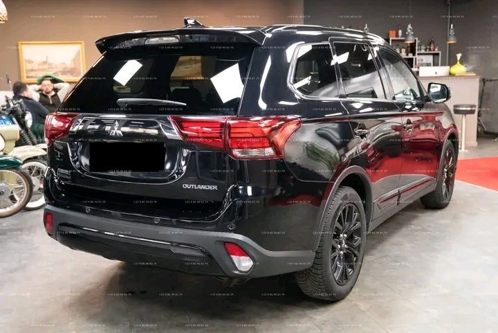 1000021399.jpg Mitsubishi Outlander