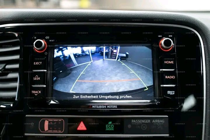 1000021405.jpg Mitsubishi Outlander