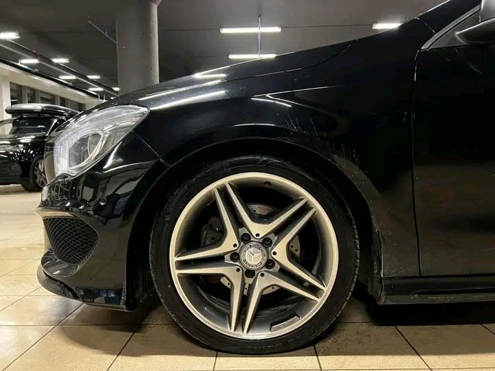 Mercedes-Benz CLA