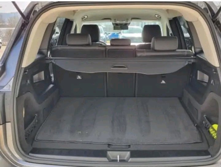 1000021640.jpg Mercedes-Benz GLB 200