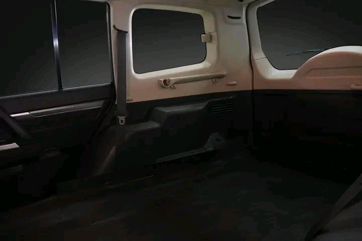 1000021770.jpg Mitsubishi Pajero