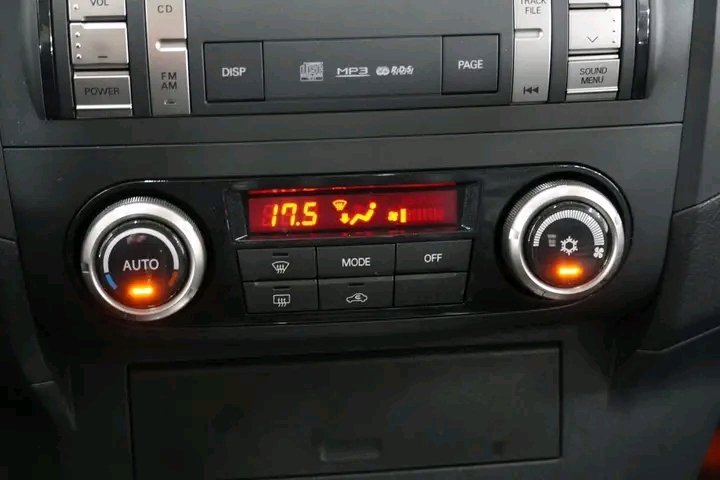 1000021774.jpg Mitsubishi Pajero