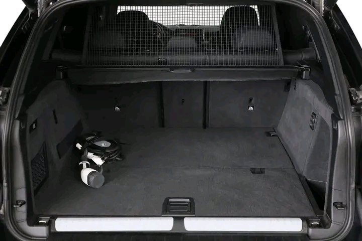 1000021858.jpg BMW X5 xDrive40e