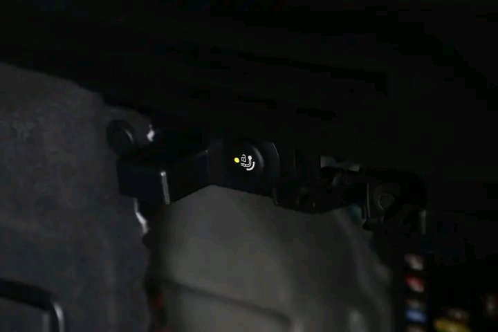 1000021859.jpg BMW X5 xDrive40e