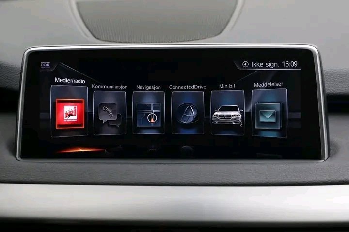 1000021875.jpg BMW X5 xDrive40e