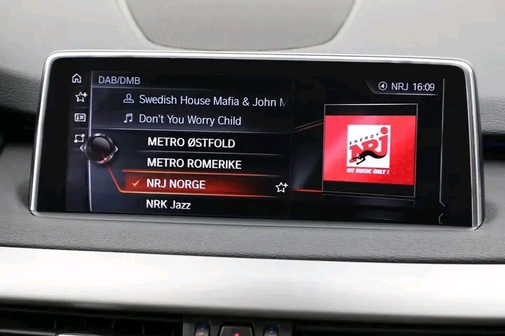 1000021876.jpg BMW X5 xDrive40e