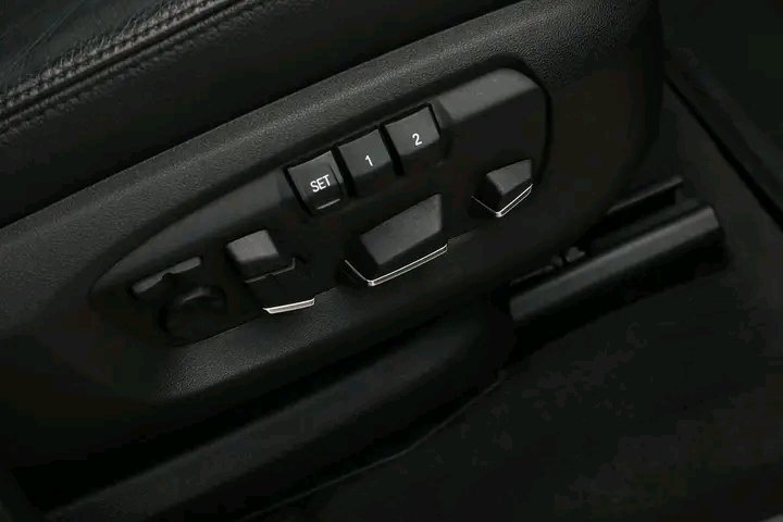 1000021878.jpg BMW X5 xDrive40e