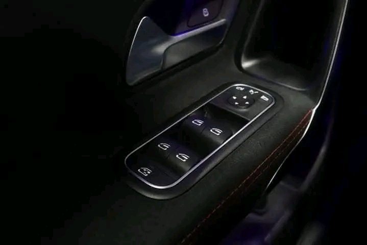 1000021896.jpg Mercedes-Benz CLA