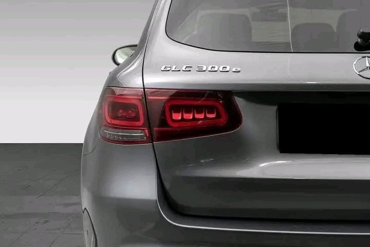 1000022129.jpg Mercedes-Benz GLC