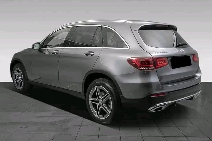 1000022133.jpg Mercedes-Benz GLC