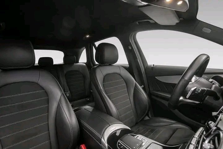 1000022137.jpg Mercedes-Benz GLC