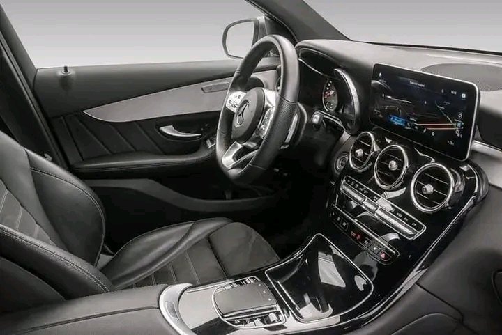1000022139.jpg Mercedes-Benz GLC