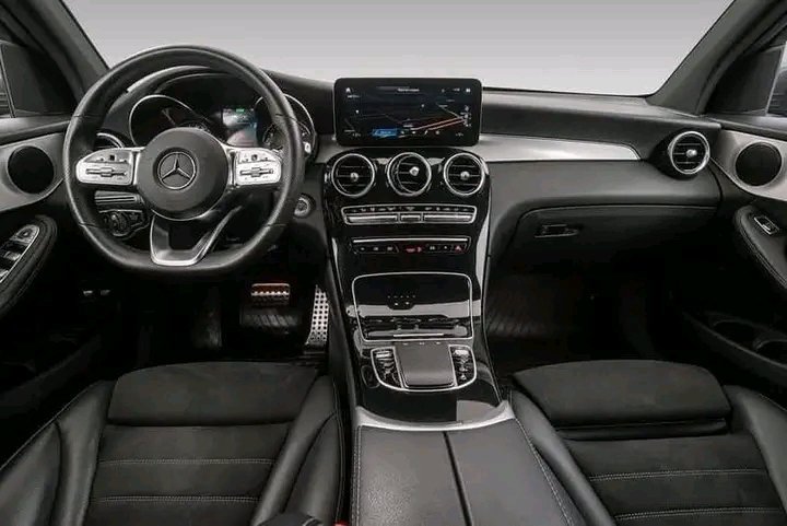 1000022141.jpg Mercedes-Benz GLC