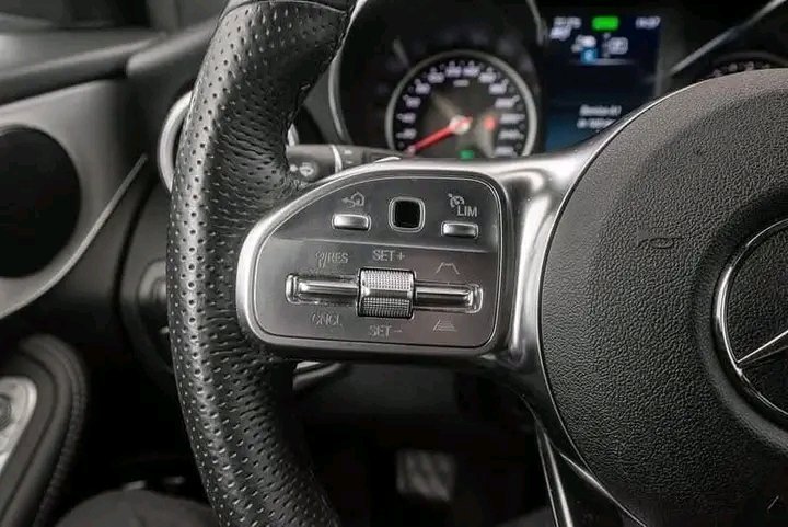 1000022143.jpg Mercedes-Benz GLC