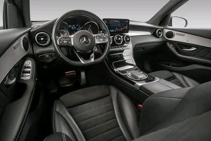 1000022146.jpg Mercedes-Benz GLC