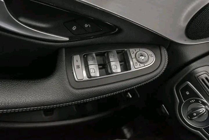 1000022149.jpg Mercedes-Benz GLC