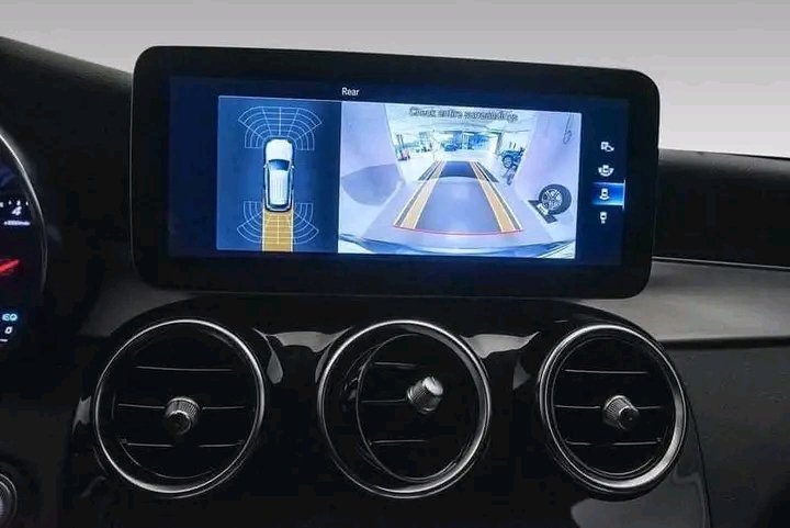 1000022151.jpg Mercedes-Benz GLC