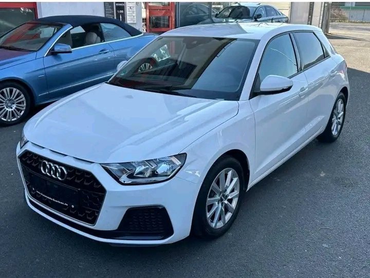 1000022206.jpg Audi A1