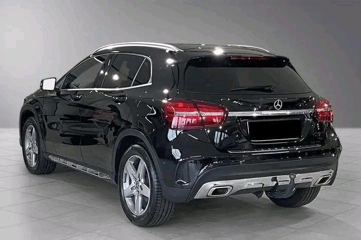 1000022742.jpg Mercedes-Benz GLA