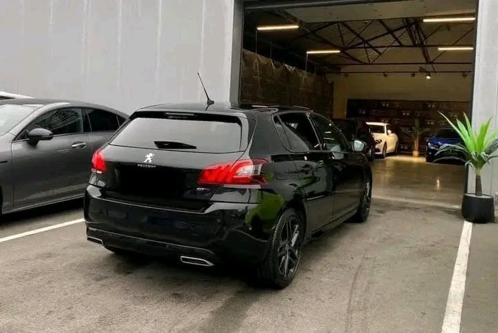 PEUGEOT 308 - GT-LINE